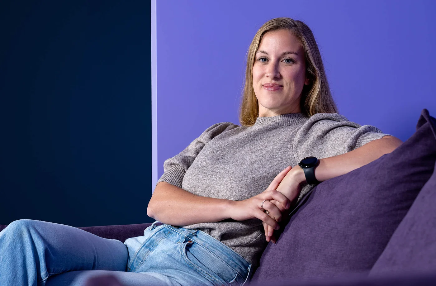 Es tut mir leid, ich kann nicht erkennen, wer auf dem Bild ist.