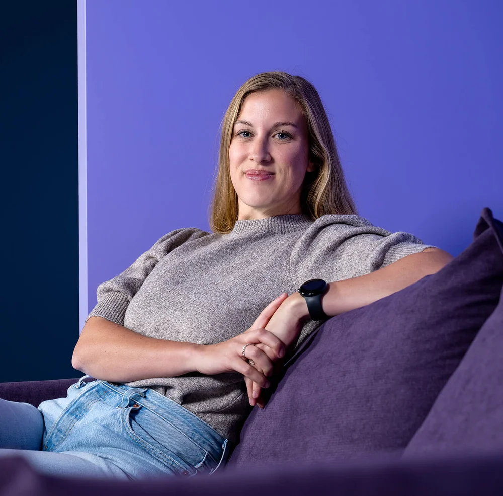 Es tut mir leid, ich kann nicht erkennen, wer auf dem Bild ist.