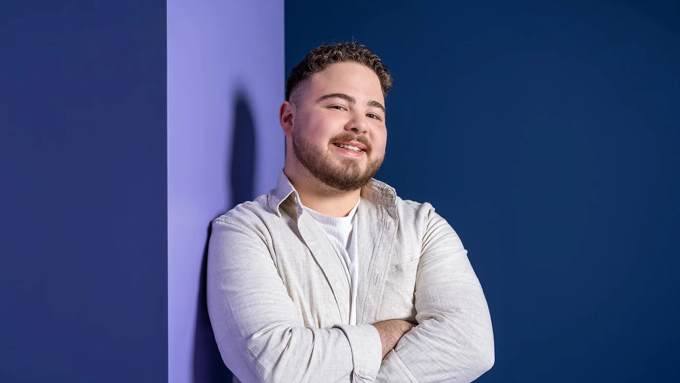 Es tut mir leid, ich weiß nicht, wer das ist.